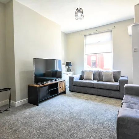 Stay With Alexandra - Free Parking - Free Wifi Superb Location Liverpool Exterior photo