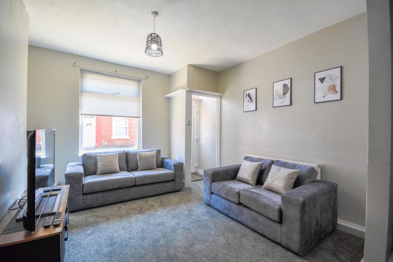 Holiday home With Alexandra - Free Parking - Free Wifi Superb Location